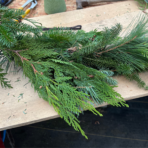 Mixed Greens Garland (per ft)