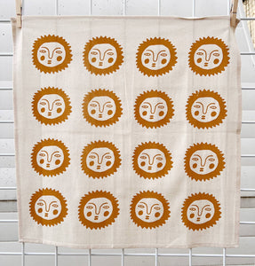 Sun tea towel